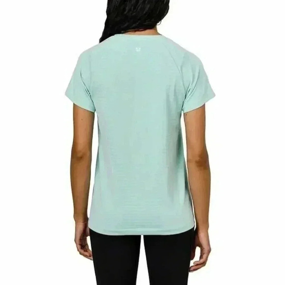 ❤️ New! Tuff Athletics Active Top Medium Soft Green Seamless Stretch T-shirt - Picture 3 of 11